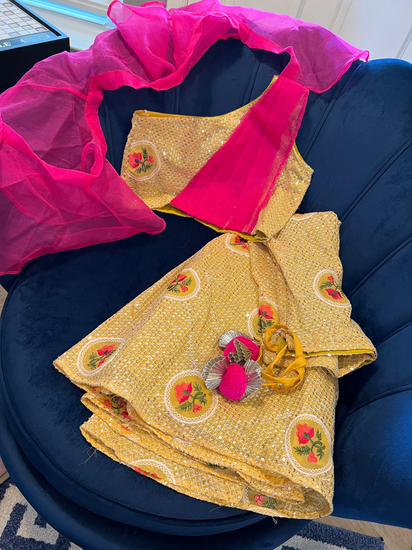 Yellow sequin set